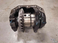 Diverse used spare-parts Massey Ferguson Differentieel Dana