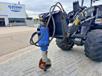 Earth drills Giant Boorunit 3500Max met houtsplijter