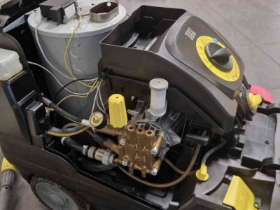 High-pressure cleaner, Hot / Cold Karcher HDS 8/18