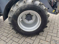 Wheelloader Eurotrac W13 shovel