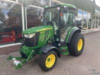 Small-track Tractor John Deere 4066R