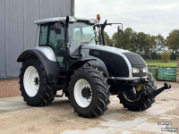 Tractor Valtra T140