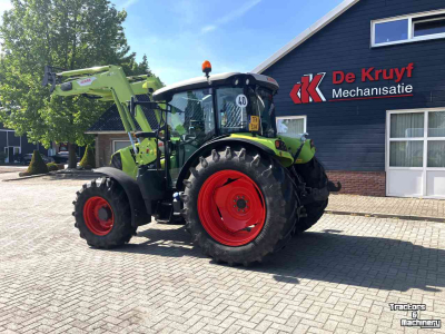 Tractor Claas Arion 420 CIS