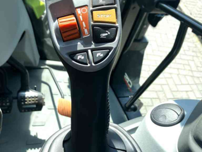 Tractor Claas Arion 420 CIS