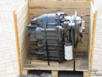 Backhoe New Holland PowerShift Transmission voor L115 LB115B LB 110 LB90 CNH parts nr:84136448B
