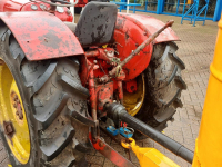 Tractor David Brown 880