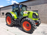 Tractor Claas Arion 440