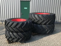 Wheels, Tyres, Rims & Dual spacers Michelin 650/65R42 + 480/70R30 spoor 213cm