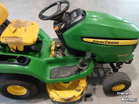 Ride-on mower John Deere X 300R zitmaaier