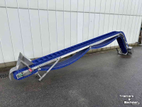 Conveyor  Franz Nahrungsmittelmaschinen elevator  Stijle opvoerband met schakelband  30 cm breed