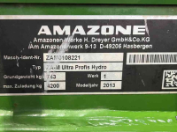 Fertilizer spreader Amazone ZAM 3000 Ultra