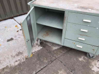Worktable  werkbank gereedschapkist