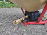 Fertilizer spreader Vicon Pendelstrooier kunstmest strooier