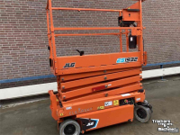 Articulated platforms JLG ES1932