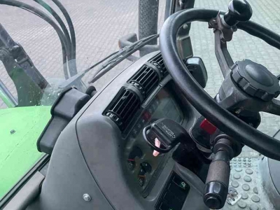 Tractors Deutz-Fahr Agrotron 120