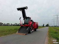 Self-propelled feed mixer Trioliet Trioliet Triotrac 2 L2000 Zelfrijdende voermengwagen midejo