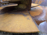Self-propelled feed mixer Storti Doberman 250 zelfrijder