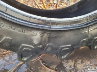 Wheels, Tyres, Rims & Dual spacers Pirelli 11.2/28