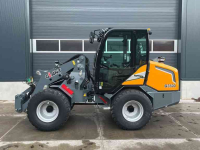 Wheelloader Giant G3500 mini shovel kniklader