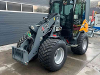 Wheelloader Giant G3500 mini shovel kniklader