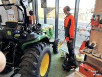Small-track Tractor John Deere 3038E