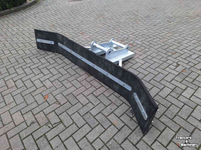 Rubber yard scraper  Heavy-Duty S60 rubberschuif 255 cm / modderschuif / wegenschuif