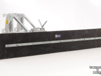 Rubber yard scraper Qmac 240 MECH MET GIANT AANSLUITING