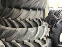 Wheels, Tyres, Rims & Dual spacers Vredestein Set 710/75R38 en 600/70R28