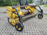 Cornhead New Holland 340W graspickup
