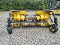 Cornhead New Holland 340W graspickup