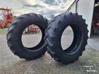 Wheels, Tyres, Rims & Dual spacers Good Year 20.8R42 SUPER TRACTION