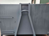 Hooked-arm carrier  Container platform / haark-arm platform