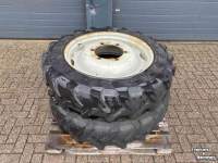 Wheels, Tyres, Rims & Dual spacers Michelin 12.4R32 op 6 gaats velg