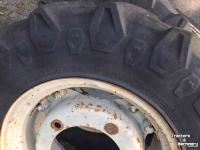 Wheels, Tyres, Rims & Dual spacers Pirelli 13.6-R24 en 14.9/R38