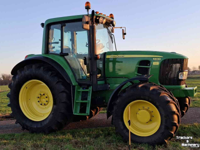 Tractor John Deere 6830
