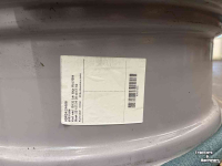 Wheels, Tyres, Rims & Dual spacers Molcon 10 x 32 vast