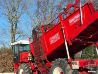 Sugar beet harvester Gilles Beet Master 2000