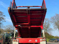 Sugar beet harvester Gilles Beet Master 2000