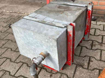 Diverse used spare-parts  Olietanks diversen