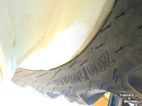 Wheels, Tyres, Rims & Dual spacers BKT 200/70R16