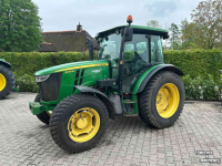 Tractor John Deere 5085M