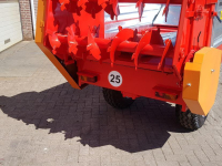 Manure spreader AGM Mini meststrooier 2.5T