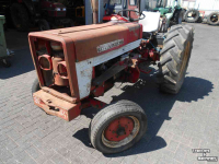 Small-track Tractor International 423