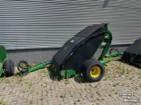 Sweeper John Deere TC125