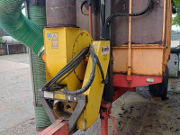 Leaf vacuum Miedema zuigwagen
