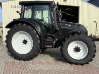 Tractor Valtra N122