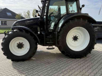 Tractor Valtra N122