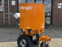 Sawdust spreader for boxes Flingk SE250