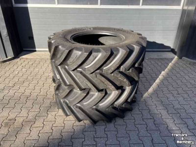 Wheels, Tyres, Rims & Dual spacers BKT 540/65R28  Agrimax RT657 Nieuw