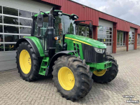 Tractor John Deere 6090M